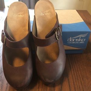 Dansko Martina size 11M